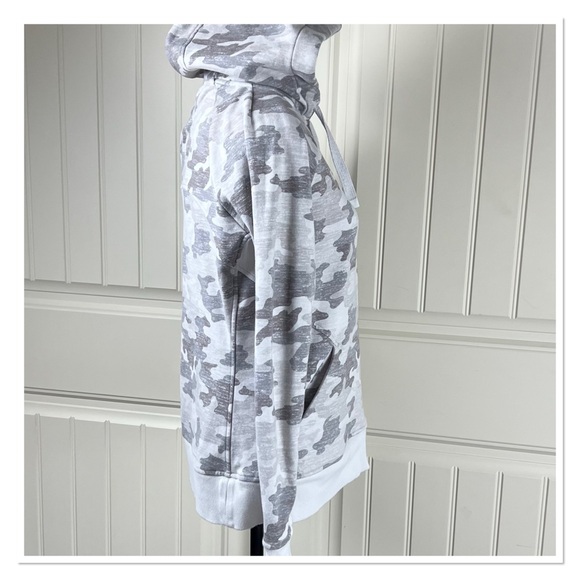 ATHLETA "Triumph" Grey Camo Zip Hoodie/Jacket - Picture 12 of 16